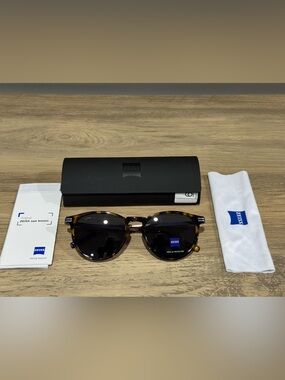 Zeiss Sunglasses, Full Rim, Brown Tortoise Frame
